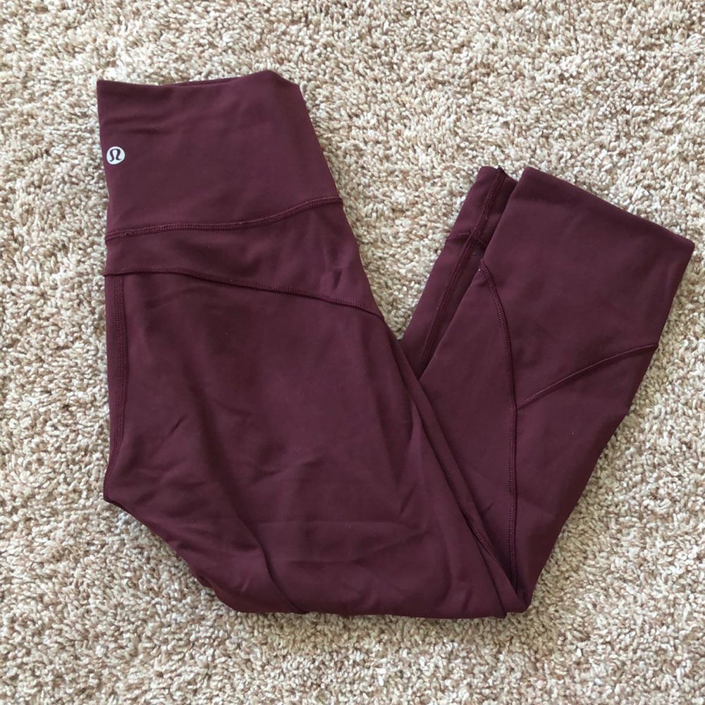 Lululemon maroon 21” leggings with pocket